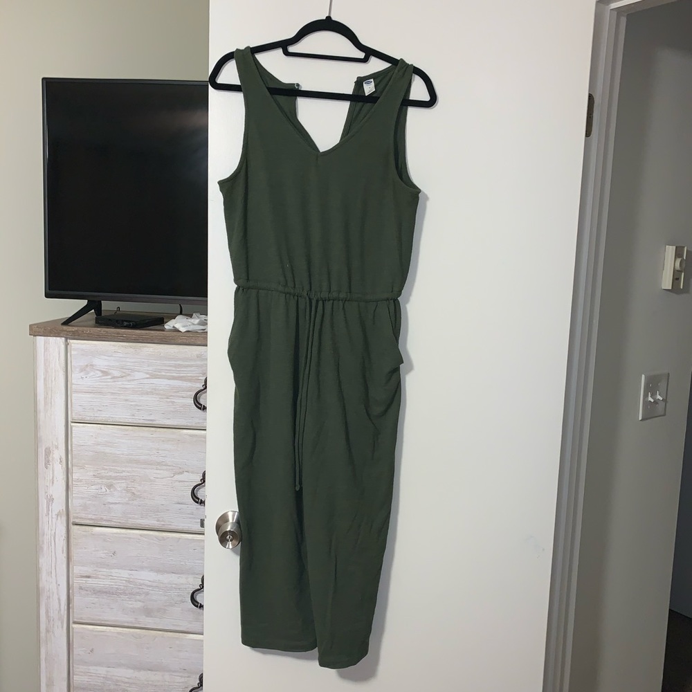 Old navy jumpsuit. Olive green. Size M.
